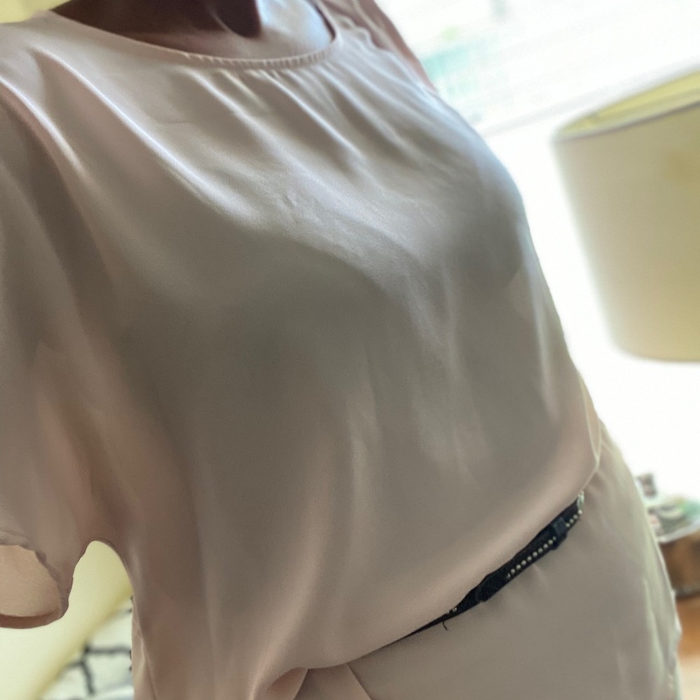 Beautiful light-pink top. - Picture 5 of 5